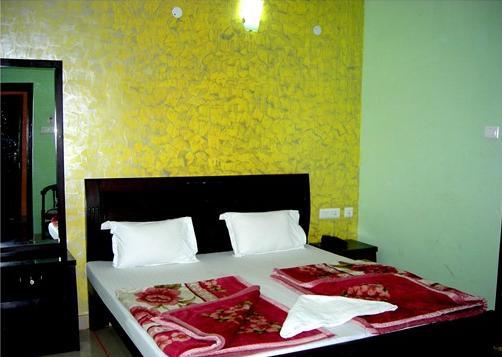 Hotel Rest Inn Lucknow Exterior photo