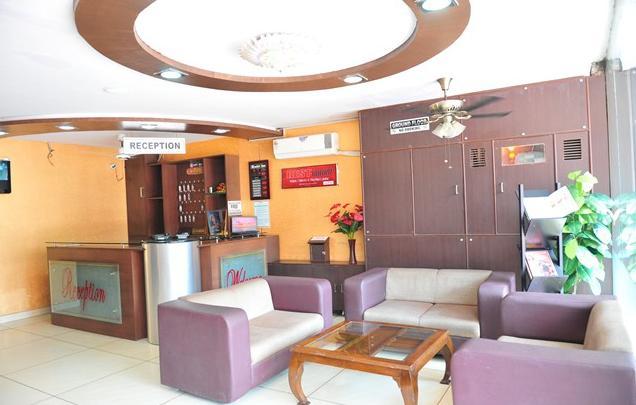 Hotel Rest Inn Lucknow Exterior photo