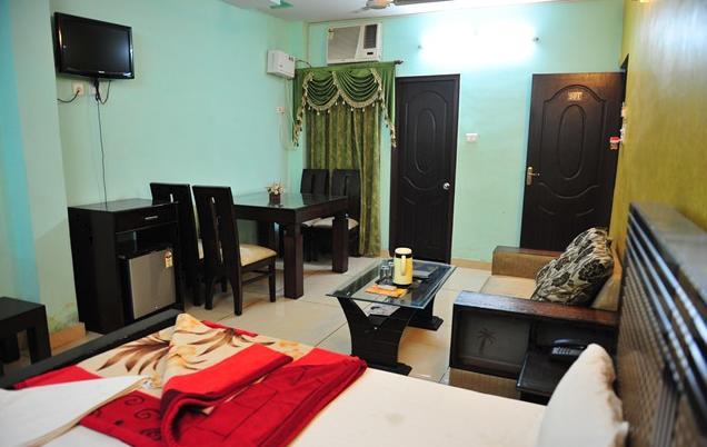 Hotel Rest Inn Lucknow Room photo